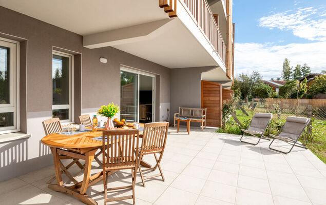 Jade et Elena - Photo 1